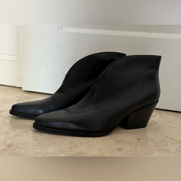 Zara black leather booties. - Picture 2 of 10
